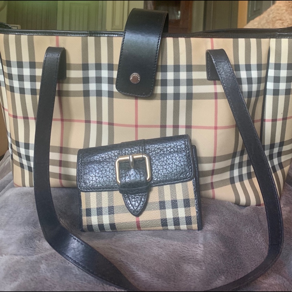 Burberry bag and wallet bundle